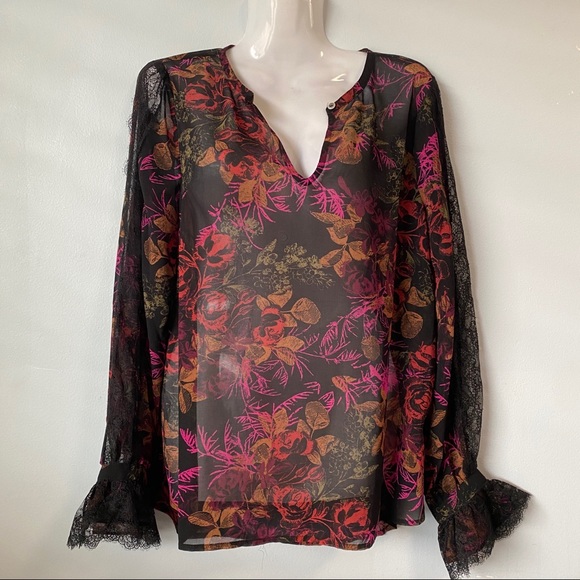 Floral Lace Blouse - Picture 1 of 10